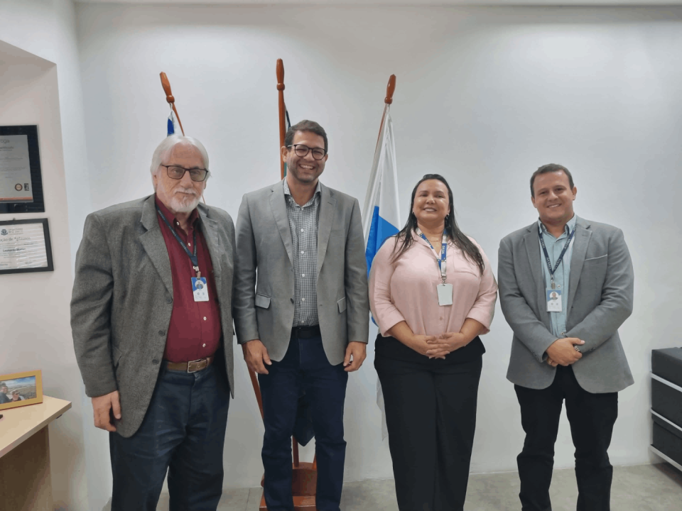Detro-RJ recebe Junta Comercial do Rio de Janeiro para acordo de cooperação Detro-RJ recebe Junta Comercial do Rio de Janeiro para acordo de cooperação