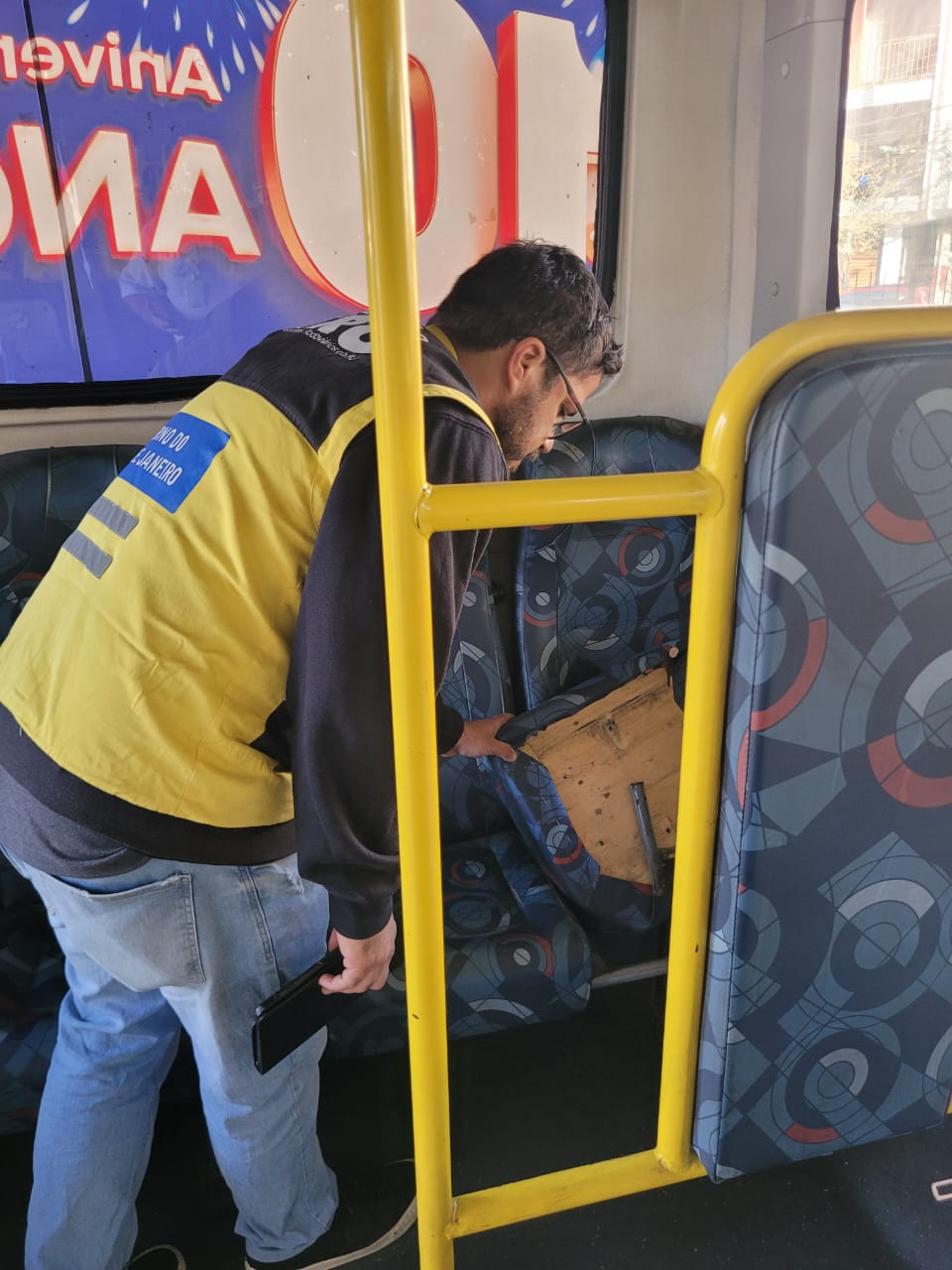 Megaoperação do Detro-RJ registra mais de 120 autos de infração em ônibus intermunicipais Megaoperação do Detro-RJ registra mais de 120 autos de infração em ônibus intermunicipais