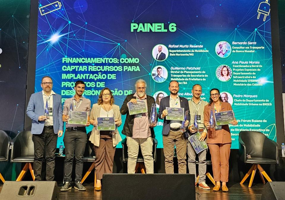 Durante fórum de transição energética, Detro-RJ anuncia previsão de 238 veículos elétricos ou a gás em licitação das linhas intermunicipais