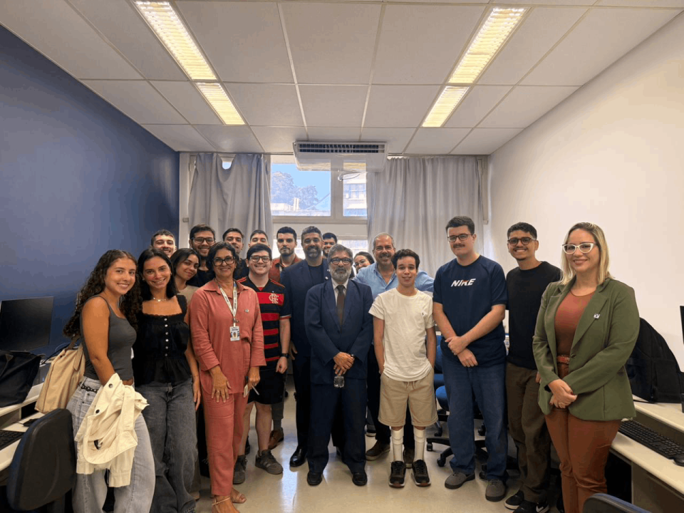 Presidente do Detro/RJ participa de aula na PUC-Rio sobre mobilidade no estado do Rio Presidente do Detro/RJ participa de aula na PUC-Rio sobre mobilidade no estado do Rio